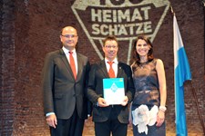 Heimatminister Albert Füracker und Kunstministerin Prof. Dr. med. Marion Kiechle prämieren 100 Heimatschätze